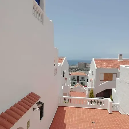 Los Cristianos Port Royale لوس كريستيانوس